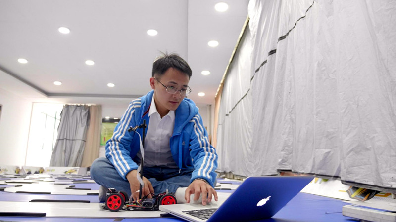 1527468759585705.jpg 余家鑫.JPG